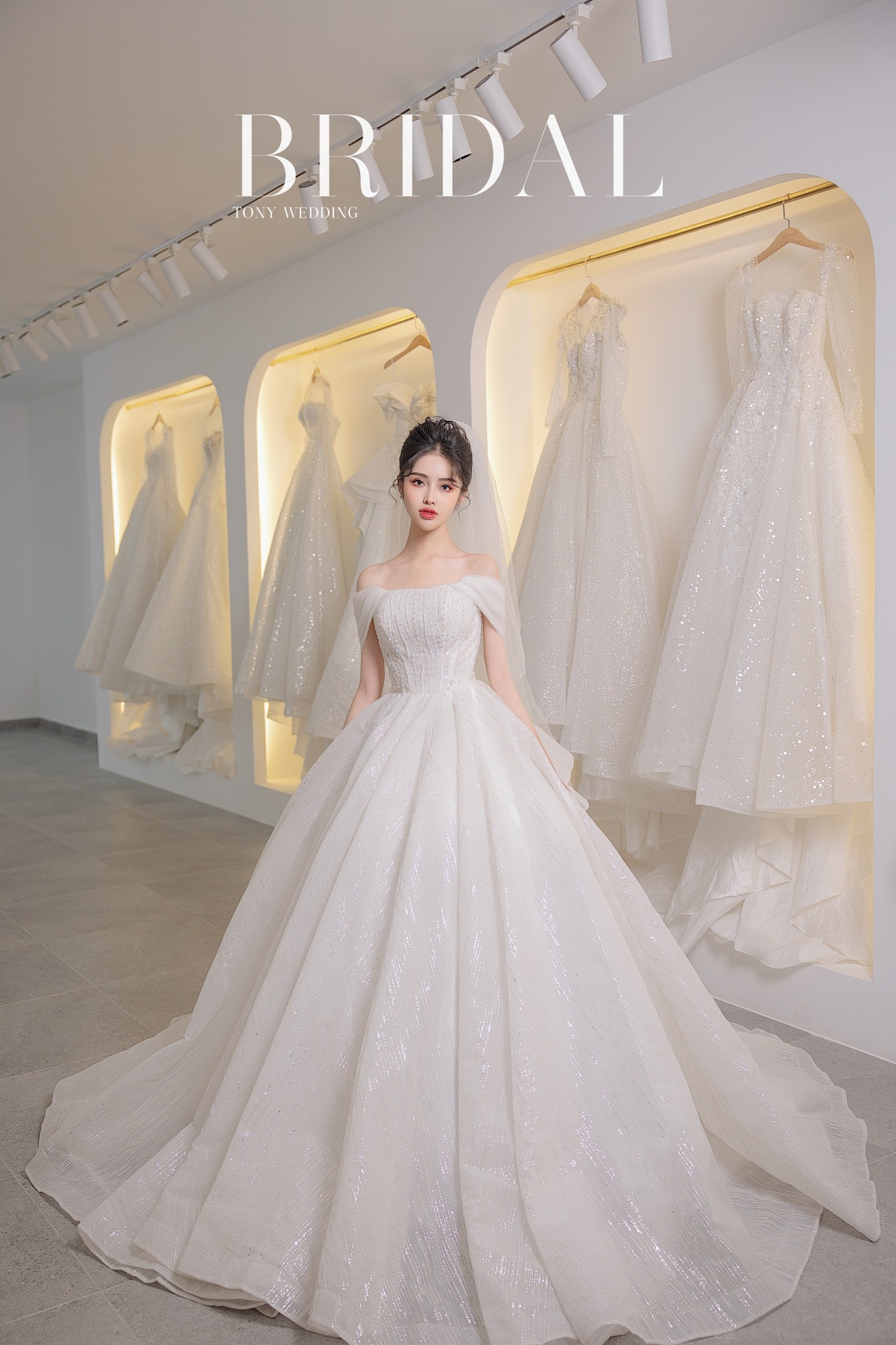 Mê mẩn trước những bộ váy cưới đẹp nhất Việt Nam